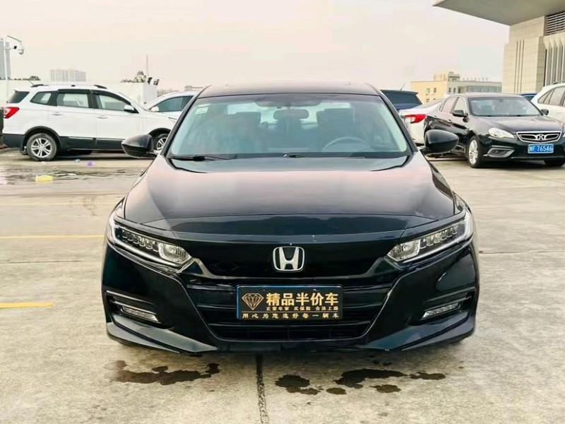 东莞18年本田雅阁8