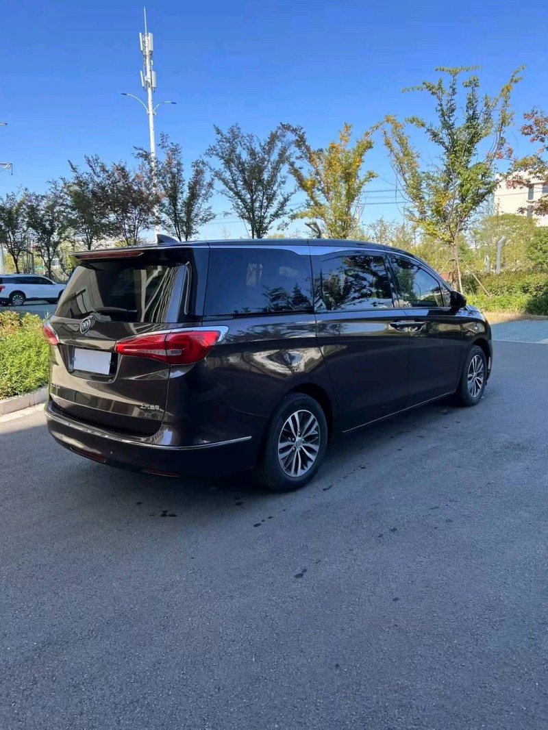 徐州18年别克GL85