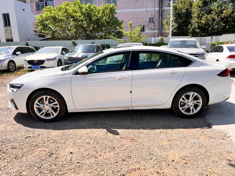 广州21年别克君威4