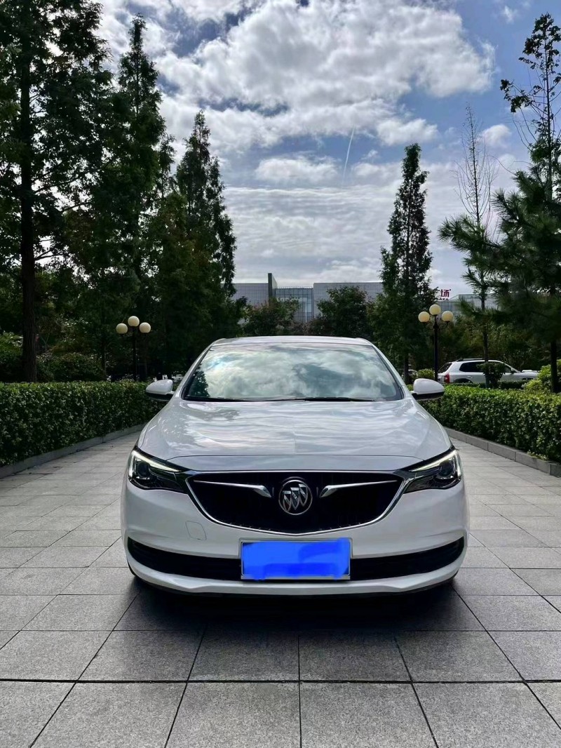 枣庄18年别克英朗1