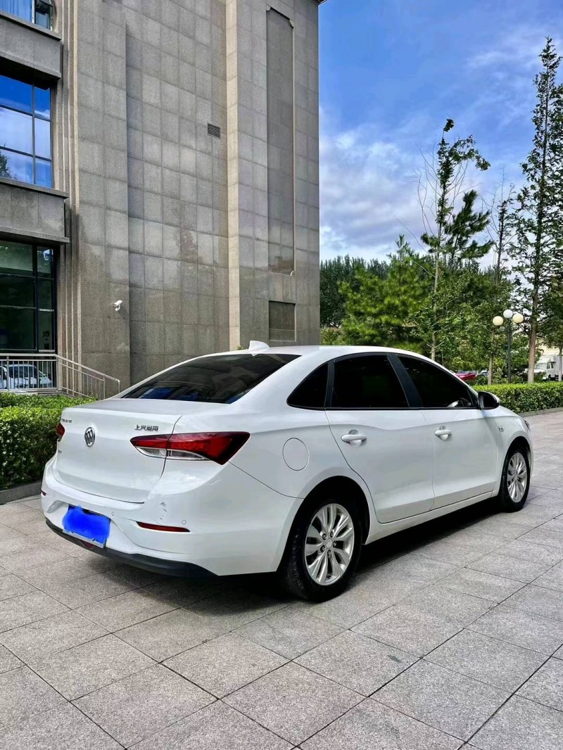 枣庄18年别克英朗3