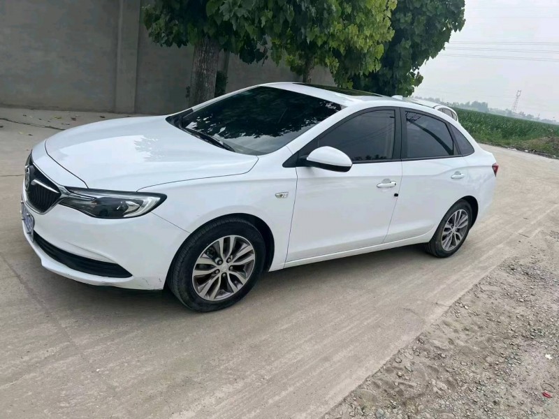 保定18年别克英朗2