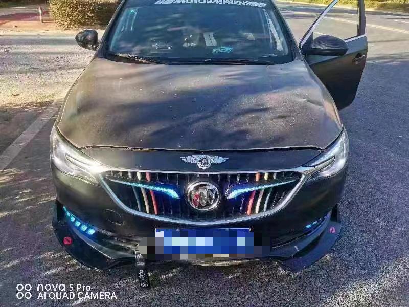 济宁18年别克英朗1