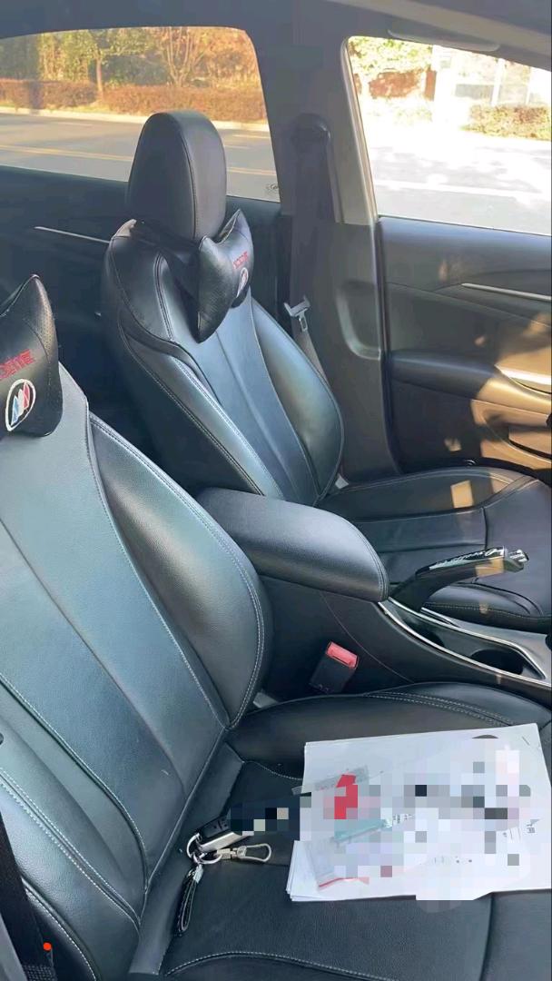 济宁18年别克英朗3