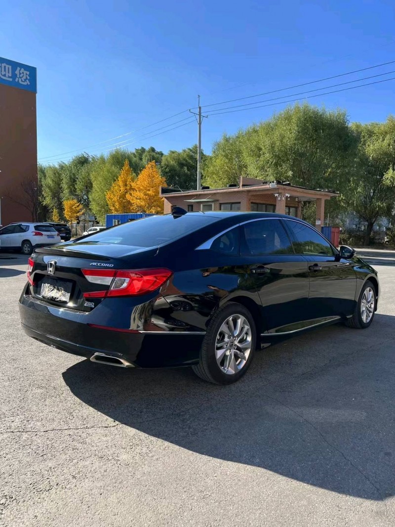 沈阳20年本田雅阁4