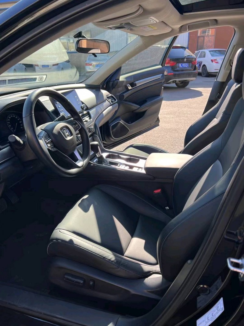 沈阳20年本田雅阁7