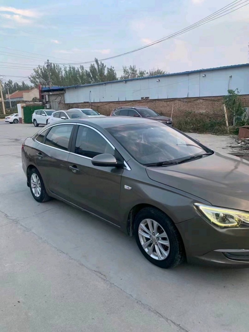 北京16年别克英朗3