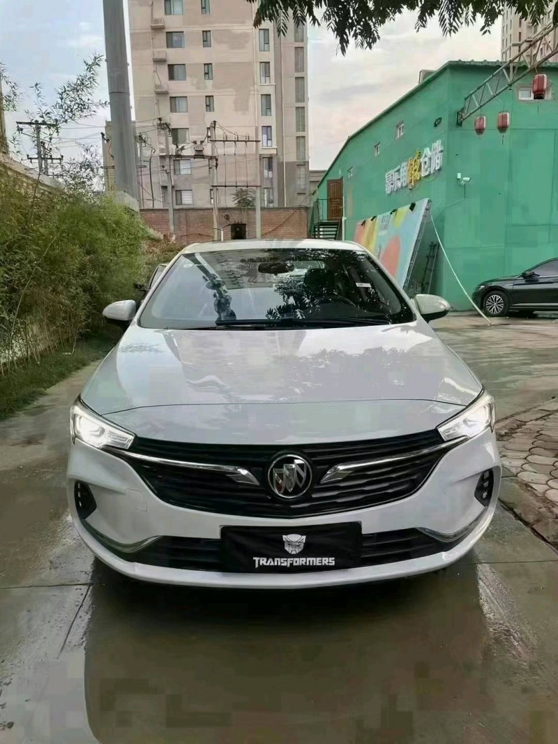 保定22年别克威朗9