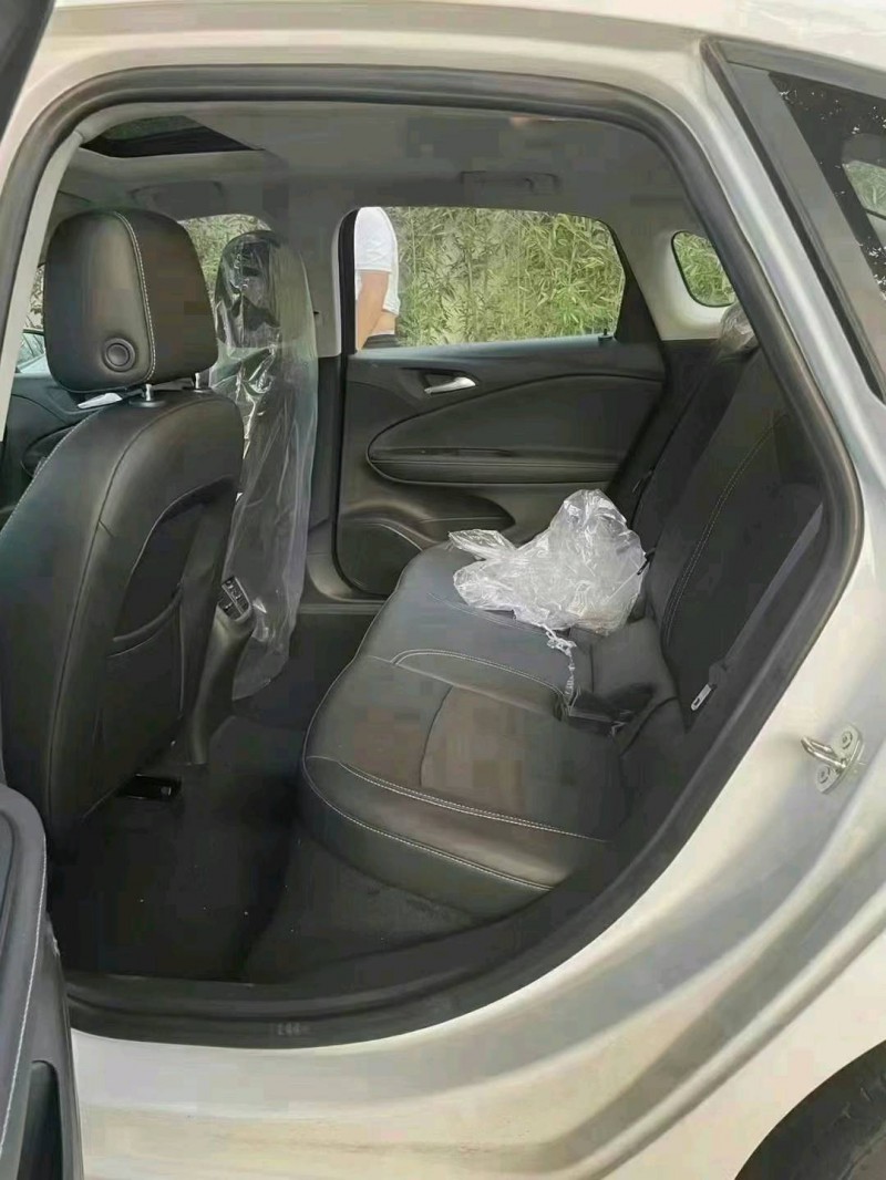 保定22年别克威朗3