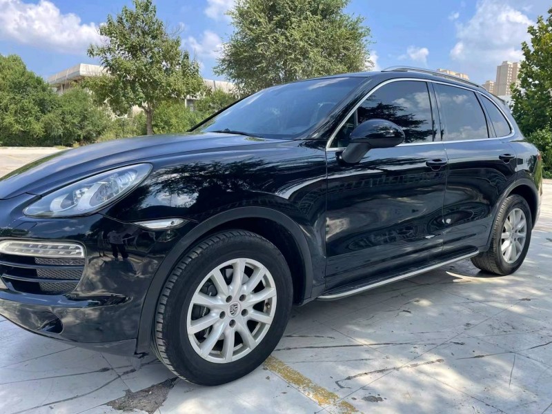 济南14年保时捷卡宴6