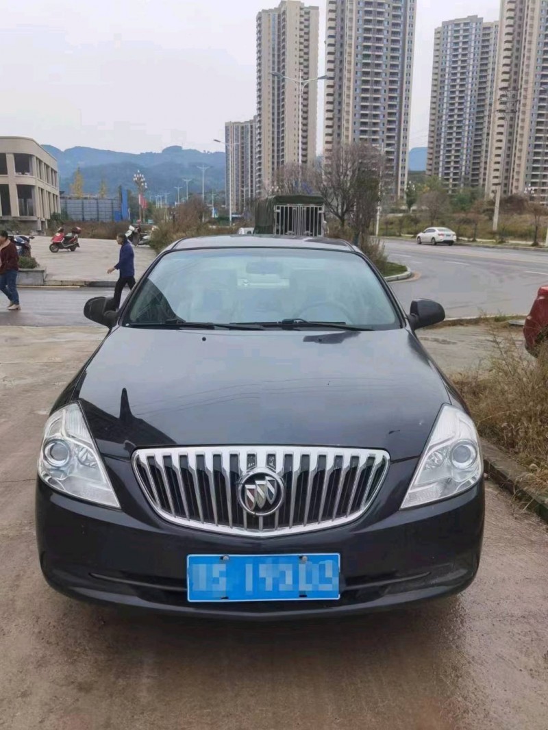 济南16年别克凯越1