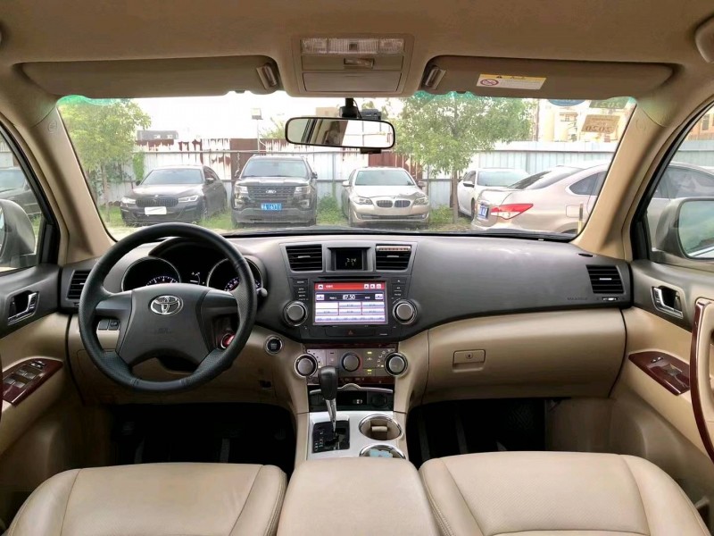 广州14年丰田汉兰达2