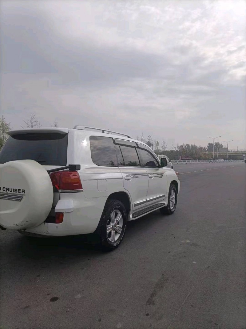 邯郸12年丰田兰德酷路泽7