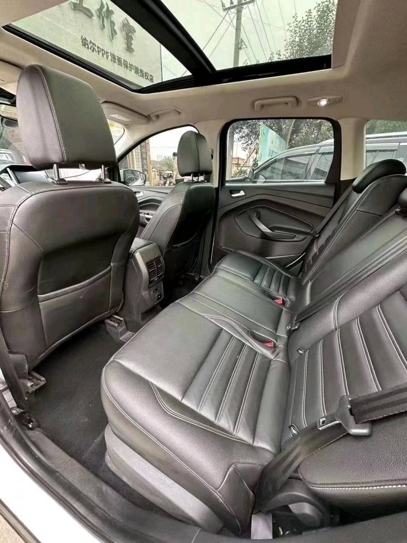 济南19年福特翼虎4