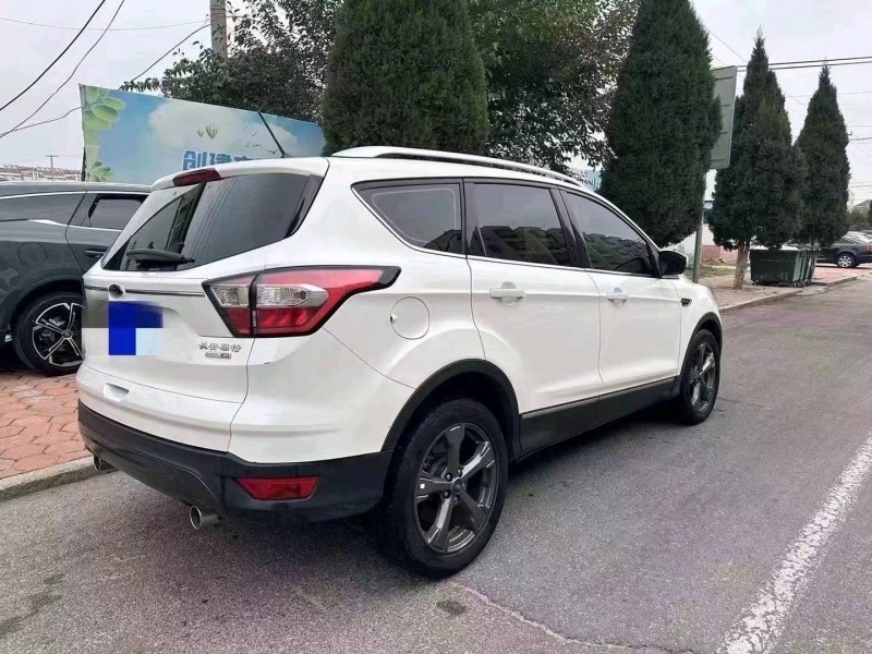 济南19年福特翼虎7