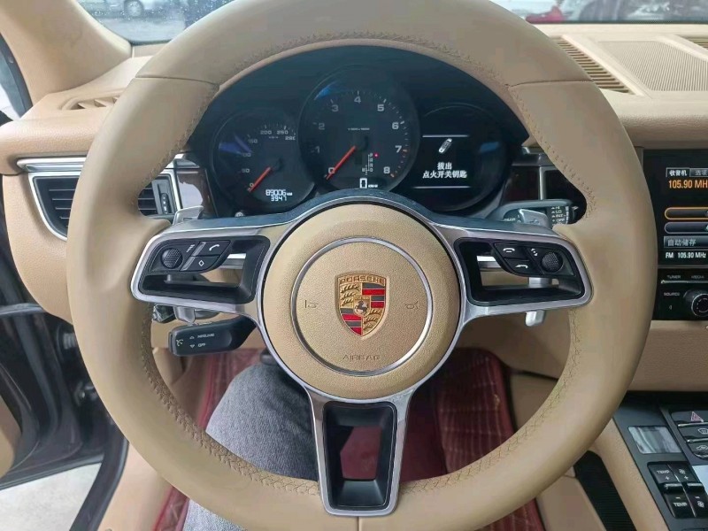 北京15年保时捷Macan3