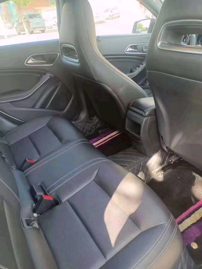 济南16年奔驰CLA8