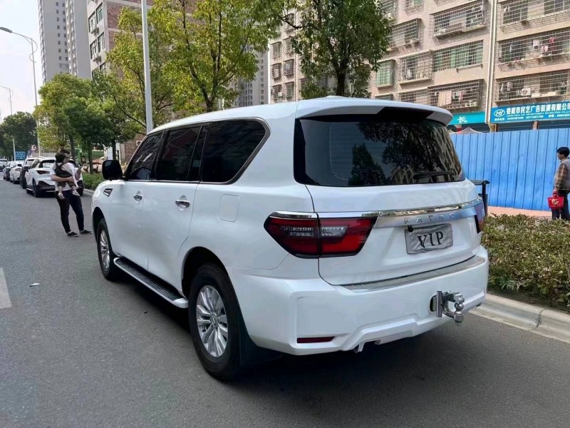 邯郸19年日产途乐3