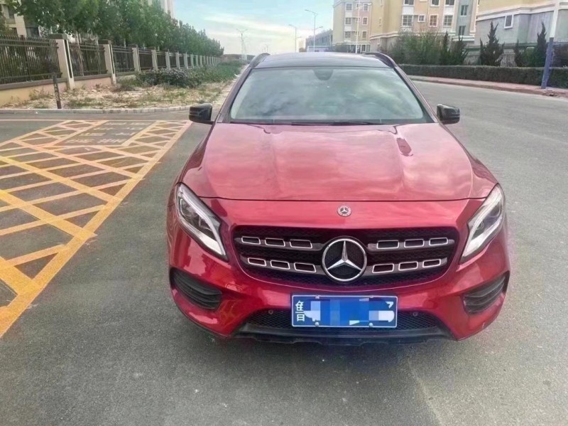 济南19年奔驰GLA1