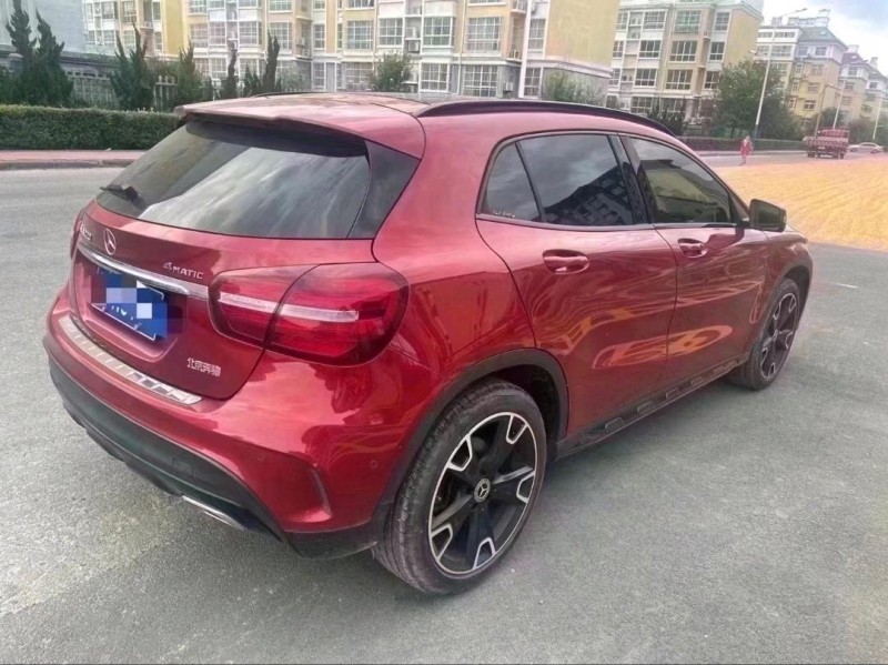 济南19年奔驰GLA2