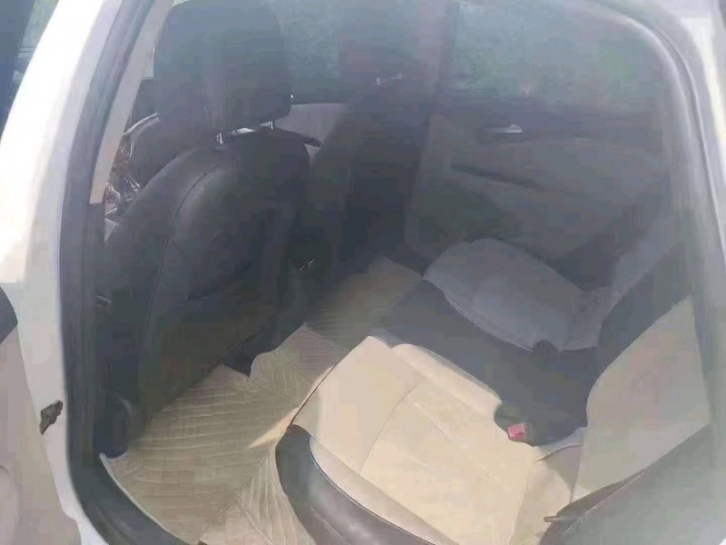 北京18年别克威朗8