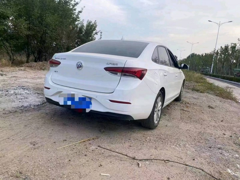 北京20年别克英朗7