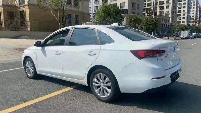 金华20年别克英朗9