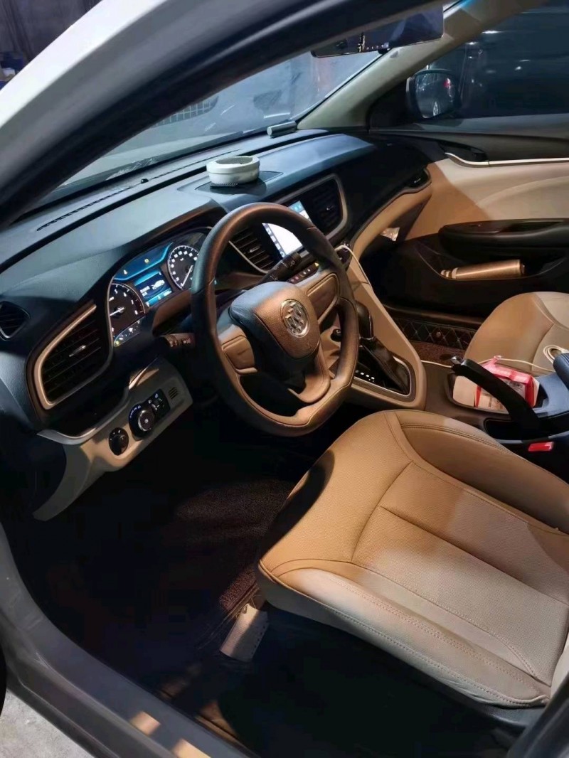 保定20年别克英朗5