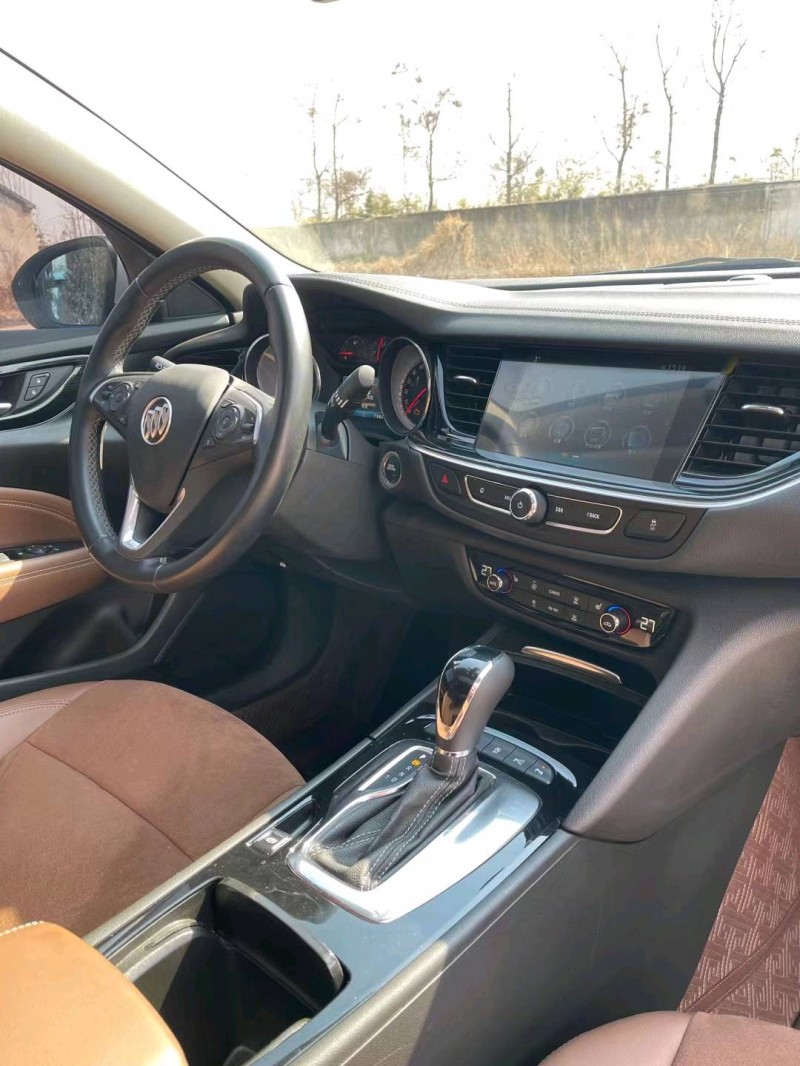 临沂19年别克君威8