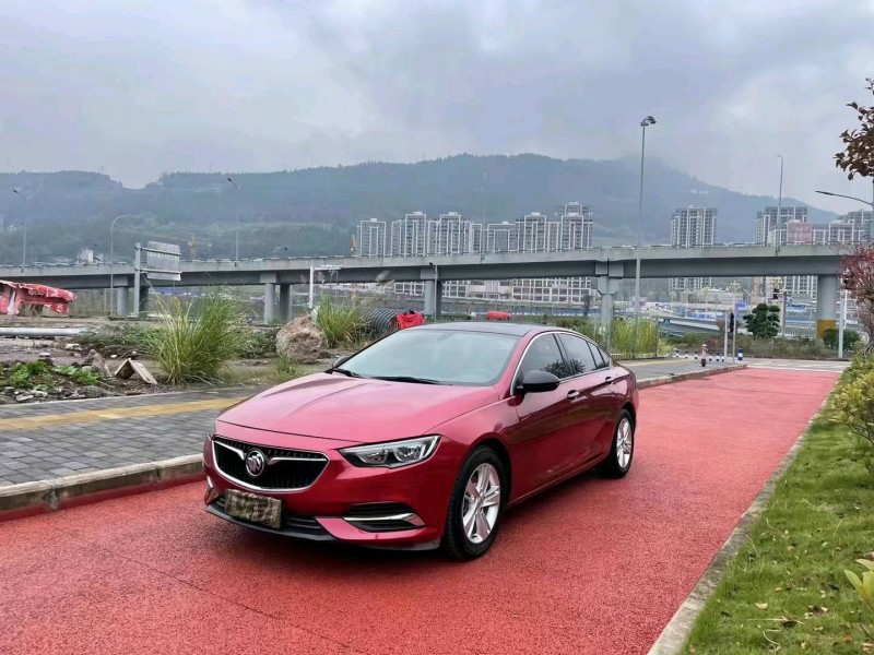 青岛18年别克君威3