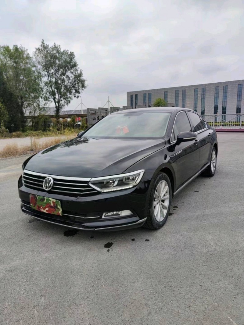 济南19年大众迈腾2