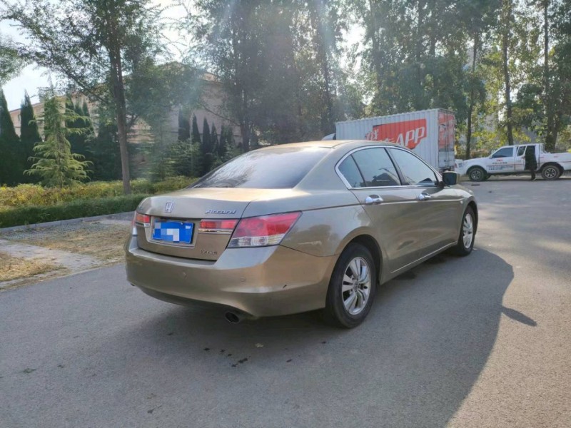 北京11年本田雅阁7