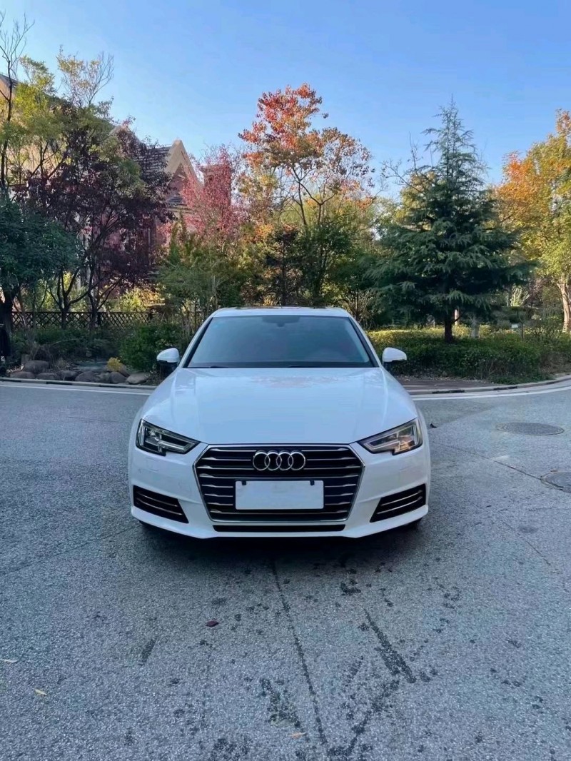 北京17年奥迪A4L1