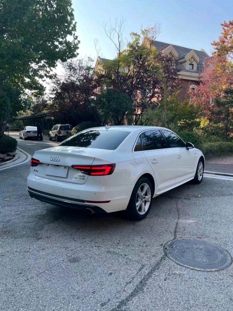 北京17年奥迪A4L6