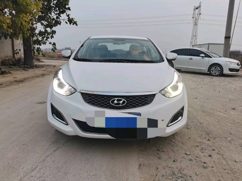 保定17年大众朗动1