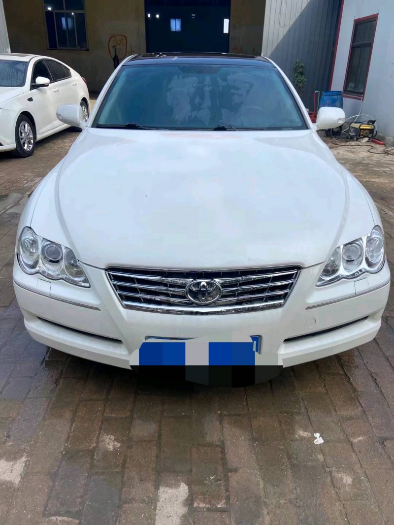 保定10年丰田锐志1