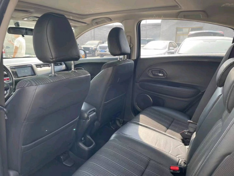 保定15年本田缤智4