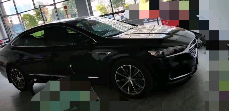 济宁20年别克君越1