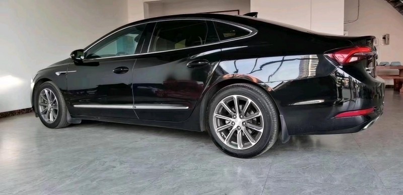 济宁20年别克君越2