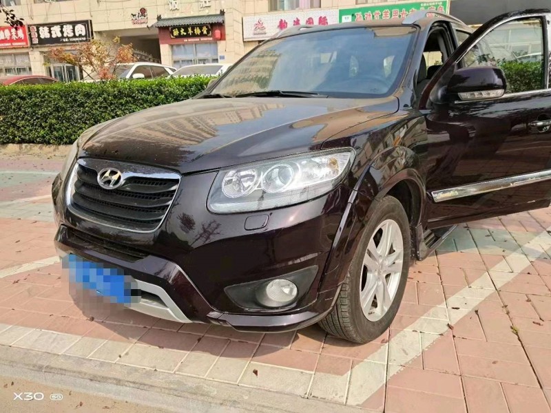 保定11年现代新胜达2