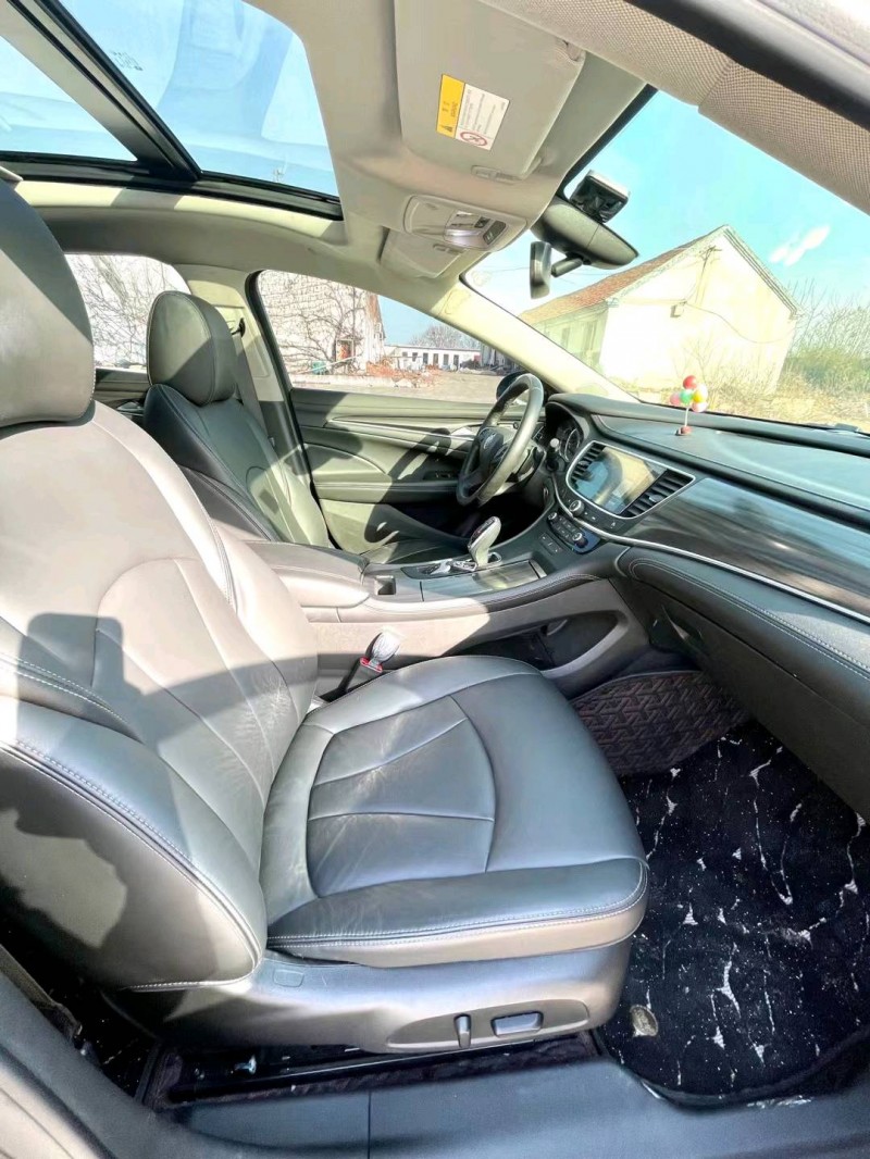 济宁20年别克君越8