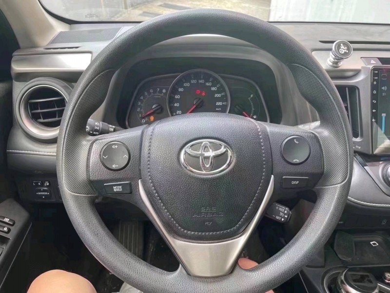 嘉興18年豐田RAV4榮放6