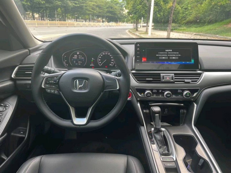 东莞21年本田雅阁5