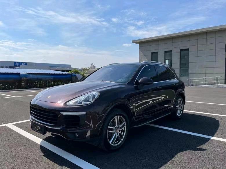 盐城16年保时捷卡宴2