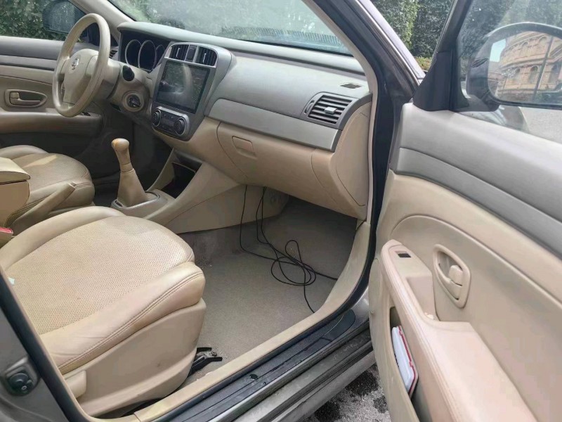 邯郸17年日产轩逸1