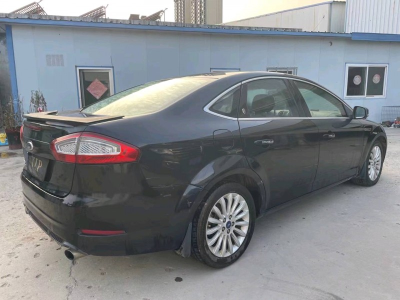 济宁12年福特蒙迪欧-致胜7