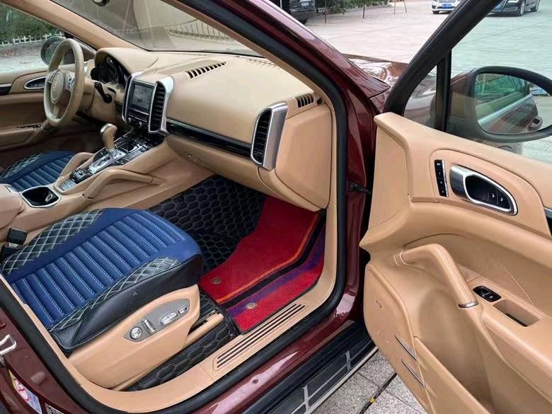 盐城13年保时捷卡宴1