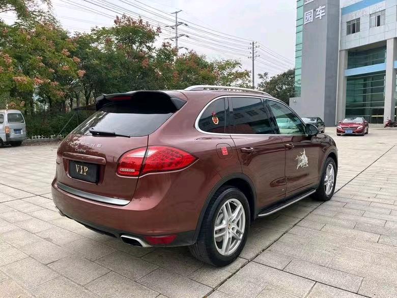 盐城13年保时捷卡宴8