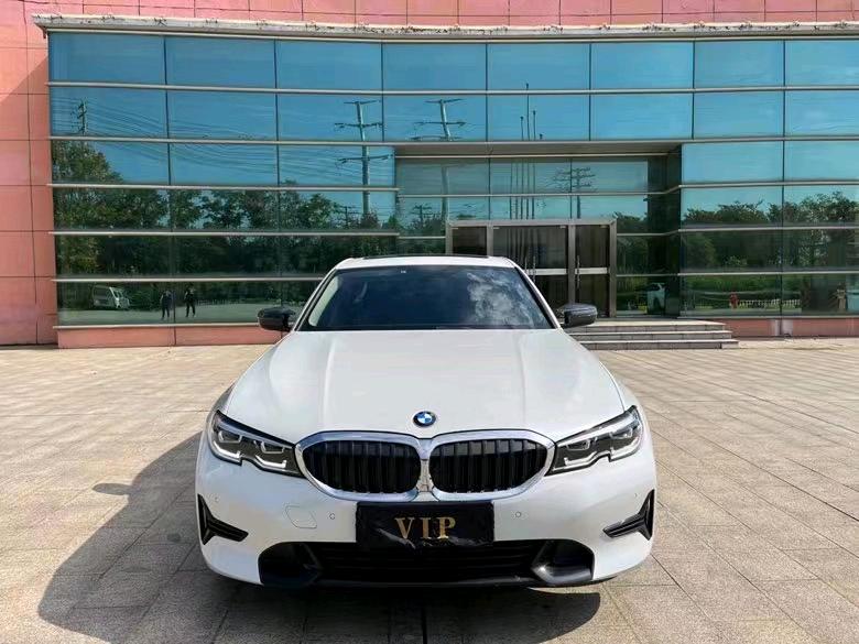 盐城21年宝马3系9