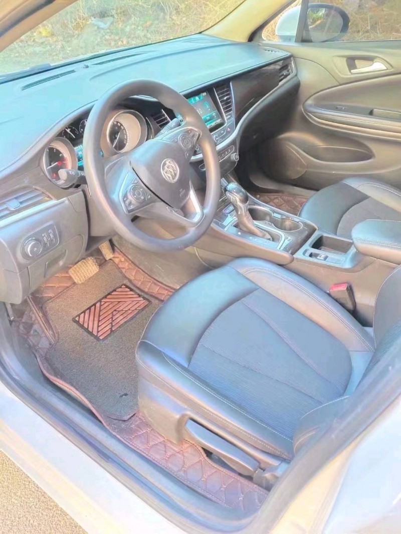 廊坊19年别克威朗4